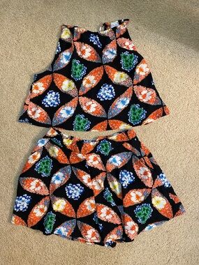 Black Bead Black Floral Print Set with Multicolor Blooms